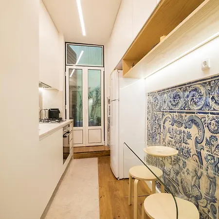 Center - Chiado - Heart Of דירה ליסבון